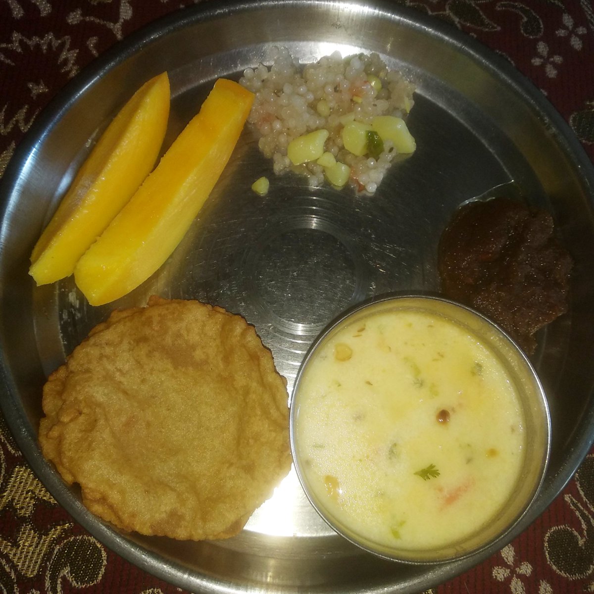 GargiRecipes's tweet photo. Nirjhala ekadashi ki sabhi ko subhkamnaye 🙏🙏 https://t.co/EawxaX6Hm7