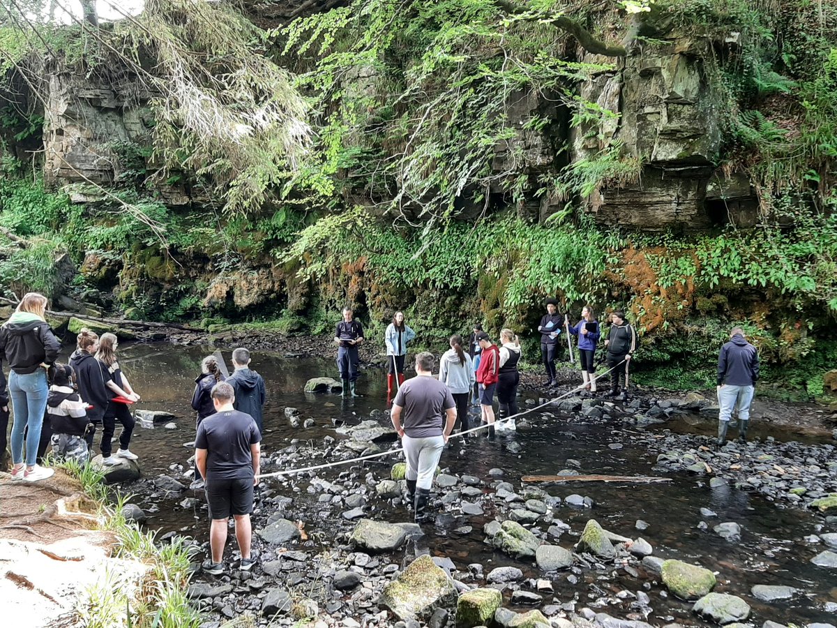 MissFirth1's tweet photo. River study time with Team Geography!
Calderglen Park is a lovely setting. The hard work has started. @MrPetrie1 @MissShawGeo @cwishartgeog https://t.co/OYeg38c7Cd