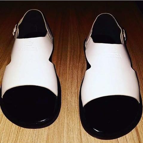 JudicaStore's tweet photo. Hello lovers of white. Happy new week. We have specially organized our white-themed wears for your pleasure.

☎07047448051

#judicastore #whitefootwears #whiteshoes #newweek #newday #monday #judicastore #judicawears #abujabusiness #abujashoestore #abujavendora #abujadesigner https://t.co/u5SCHIFyYx