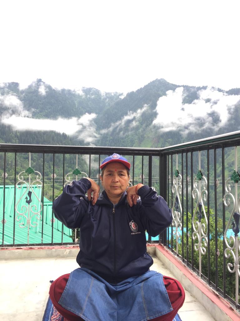 NSSRDChandigarh's tweet photo. #BeWithYogaBeAtHome #IDY2021
#NSSProgrammeOfficer Shashi Bala Negi of project Sr Sec Bhabanagar District Kinnaur Practicing Yogaasan, Pranayam
@_NSSIndia @YASMinistry @KirenRijiju @moayush @CMOFFICEHP @Dattatreya @Rajkumarnss https://t.co/P6lMw4LNc3