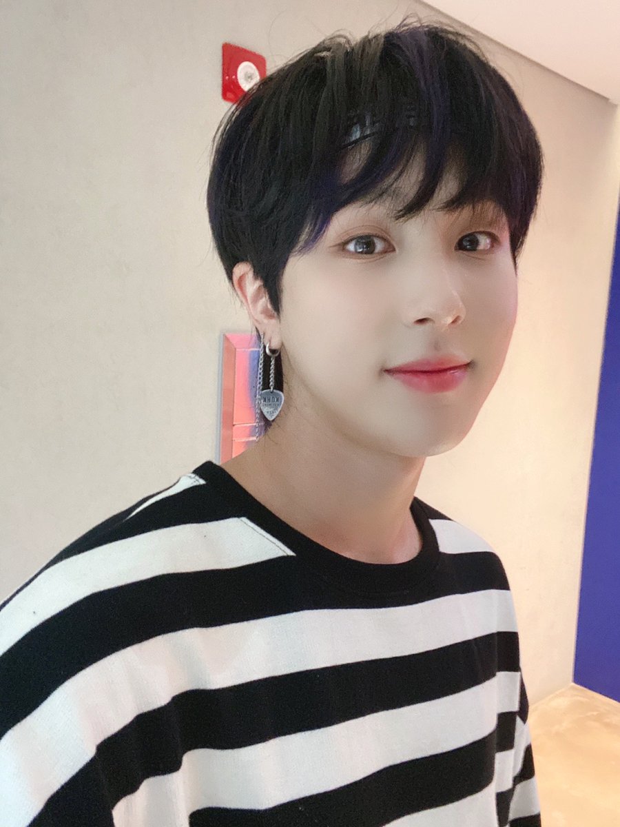Astroha_France's tweet photo. 📷| 210621 | FACT IN STAR

Le prochain groupe invité par #MJ dans "Fact iN Star" sera 🥁 #ONEWE ! 🎸 

Rendez-vous les jeudi 24 et vendredi 25 juin, à 15 h (🇫🇷) pour découvrir ce band incroyable !

cr. @factinstar
Manon | Astroha_France
@offclASTRO | #ASTRO | #아스트로 | #원위 https://t.co/OieCiLFVhV