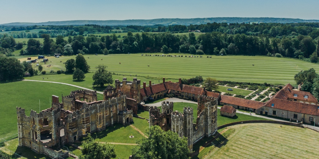 It might not feel like it here in #Sussex, but today, 21st June marks the summer solstice, the longest day of the year when the sun reaches the highest &amp; most northerly points in the sky. 📸 Photo <a href="/maciukrk/">Matt</a> with sunnier skies last week <a href="/CowdrayHeritage/">Cowdray Heritage</a> &amp; <a href="/cowdraypolo/">Cowdray Park Polo Club</a>. #cowdray