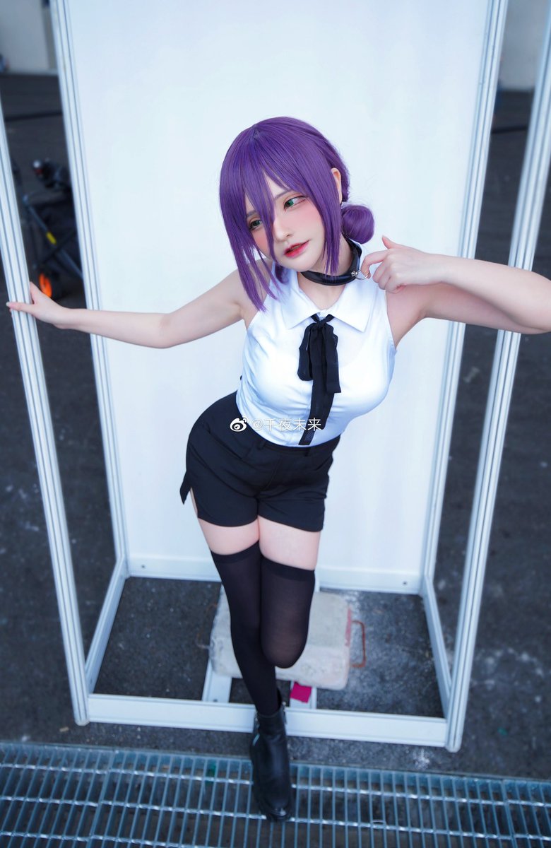 レゼ 蕾塞：@senyamiku0 

Photo📷：@dxd_i 

多出来的图(⁎⁍̴̛ᴗ⁍̴̛⁎)

 #チェンソーマン #cosplay https://t.co/xW8SmKeQdu