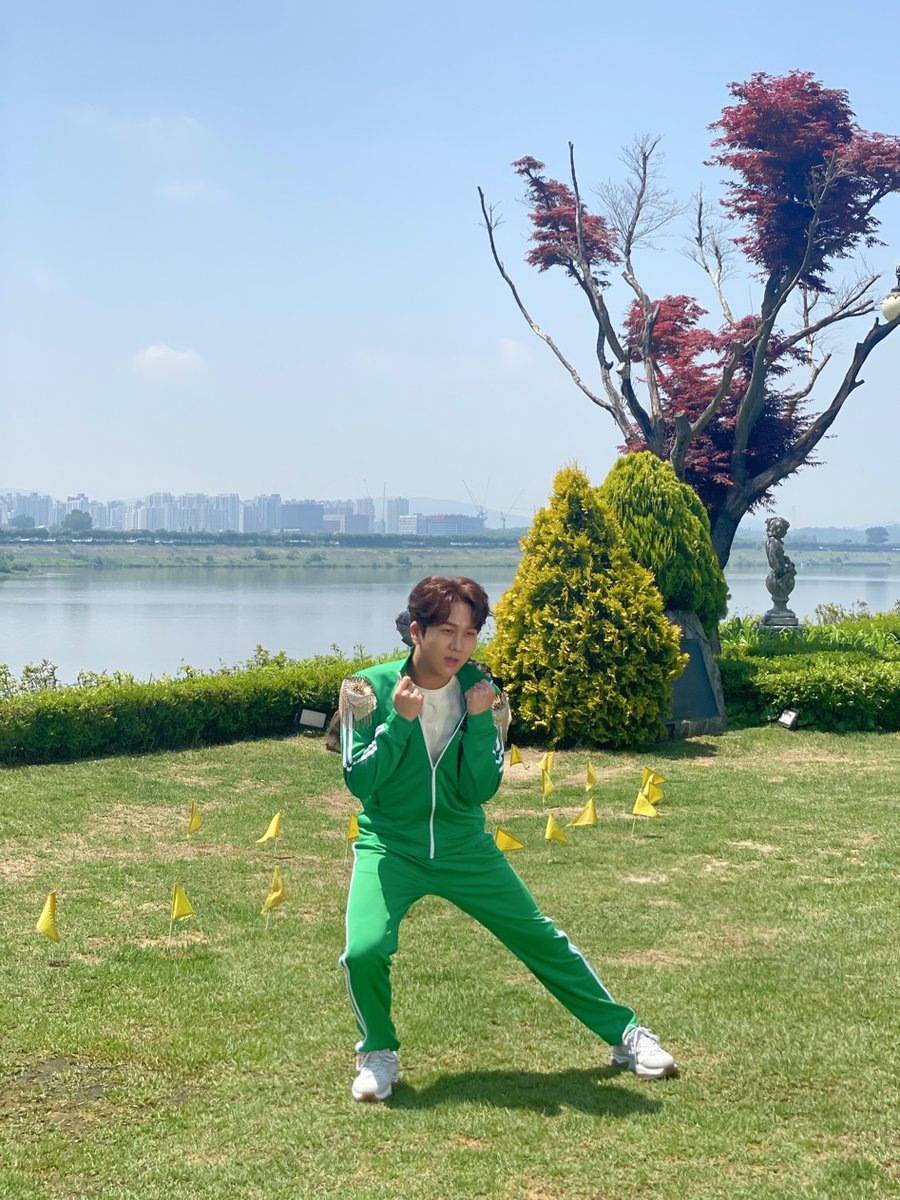 [#김수찬] 잠시 후 11시! MBN에서 첫 방송되는 '개미랑 노는 베짱이'에 프린수찬이 출연합니다 '◡'
노래 잘하는 베짱이🎤🐜 수차니의 모먼트가 궁금하신 분들은 MBN에 채널 고정! 본방 사수 부탁드려요 💛❤🖤

#프린수찬 #MBN #개미랑노는베짱이