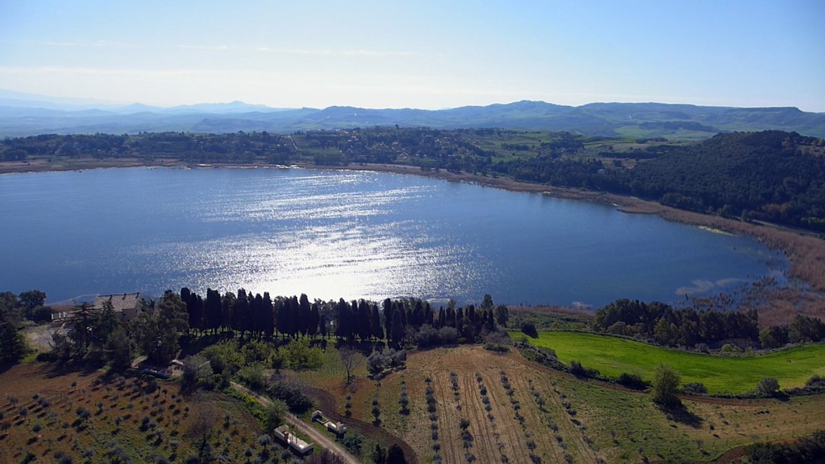 TurismoLoveS's tweet photo. La riserva di Pergusa in pole position nel progetto green di Legambiente e Vallelata per il verde d’Italia!
@nytimestravel
@NatGeoTravel
@yallersitalia
@VisitSicilyOP
@SiciliaTurismo
@sicilianelmondo
@sicilyguide
@TURISMOit 
@Calanto3 
Fonte/credit Enna Magazine https://t.co/XQ5WOp1Mob