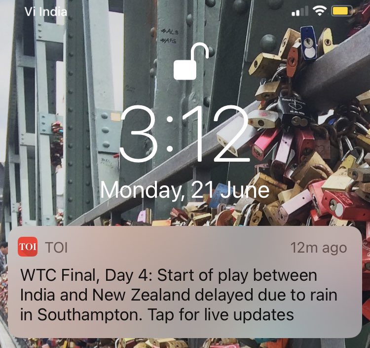 Rohit99833079's tweet photo. #WTCFinal21 🥱😴
It has washed away our interest in this match too. ICC should choose the venue wisely for such important matches/tournaments. 
Didn’t learn anything after 2019 world cup matches, which were affected due to rain. https://t.co/5arpuL3ODw