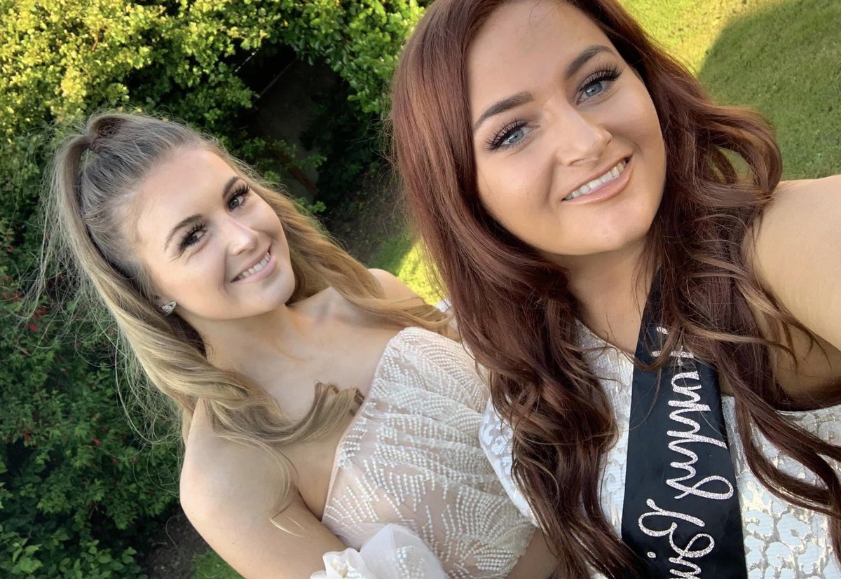Happy 21st Birthday <a href="/xellietait/">Ellie Tait 🖤</a>  Hay a fine day 💛🥂✨ Xx