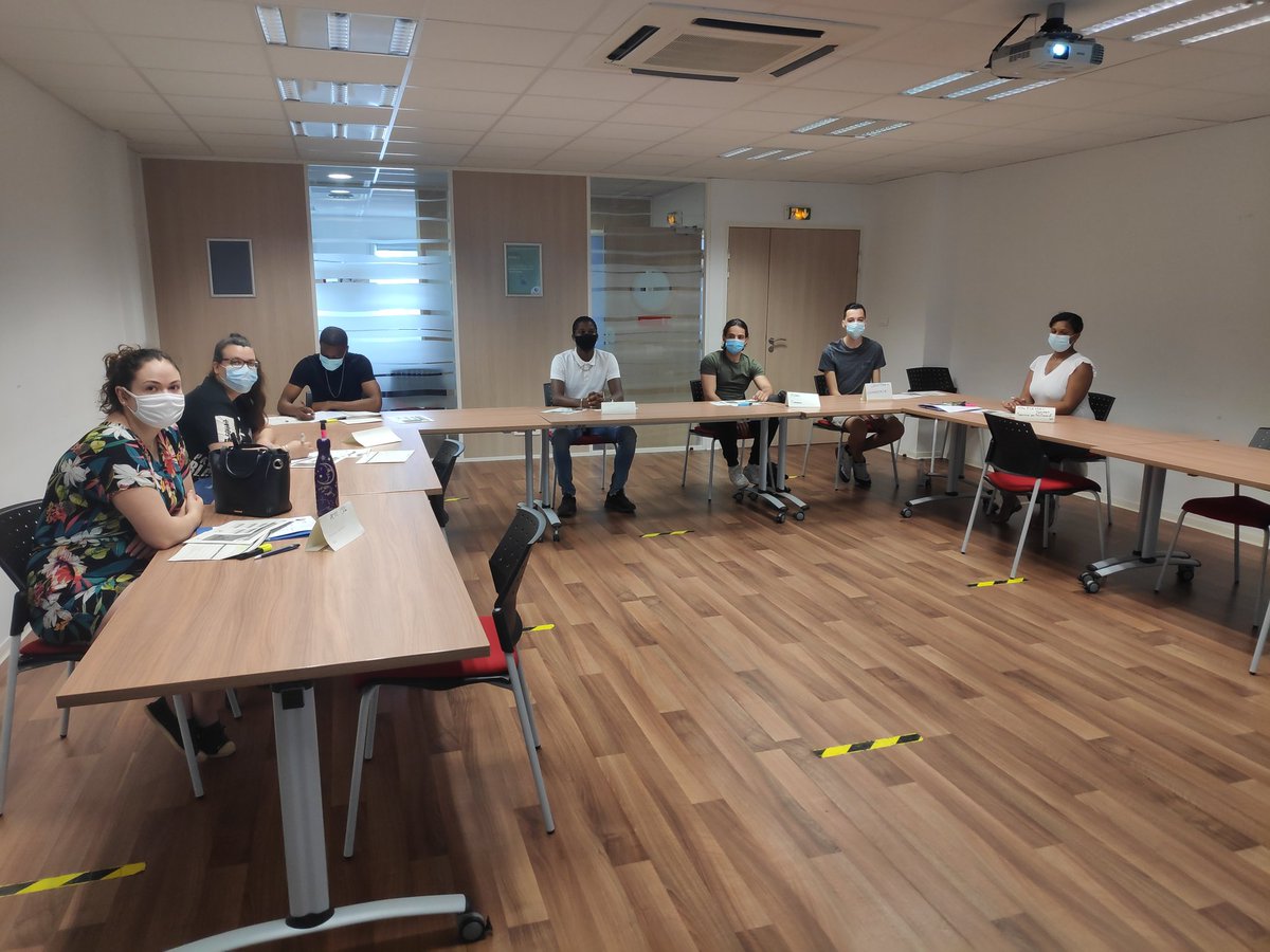 Club "destination #CIE" 📣 Top départ ! 7 jeunes de @Poleemploi_oc des 3 agences de #nimes et de la <a href="/MLNimes/">Mission Locale de Nimes Métropole</a> coachés toute la semaine et accompagnés vers un #emploi. Jour 1 : présentation, identification des #competences,.savoir être, valoriser son image et son #CV