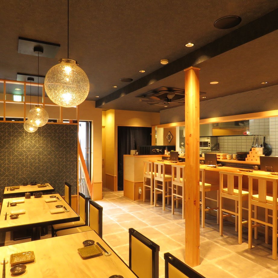 sawa_sakanabaru's tweet photo. お久しぶりです！
2ヶ月程休業していましたが２３日より営業再開します！
当面の間、営業時間が変更となりますのでご注意ください。
水木金　11:30〜15:00ランチ営業のみ
土日　11:30〜20:00通し営業
月火　定休日

ランチは週５に！土日は通し！
酒類提供は1グループ２名まで90分以内L.O.19:00です https://t.co/j7JnGWNDBp