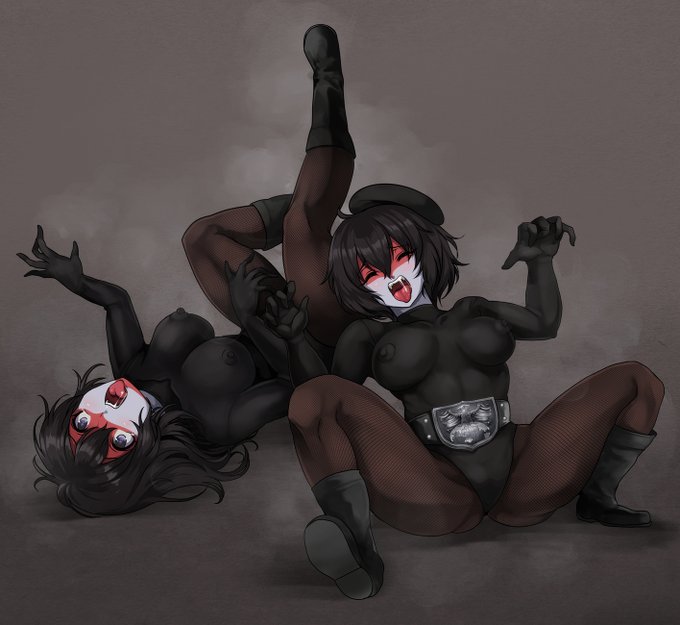 女戦闘員の赤青メイクの背徳感ってなんなんでしょうね…🙄それぞれ個別のイラストも用立ててみました。 