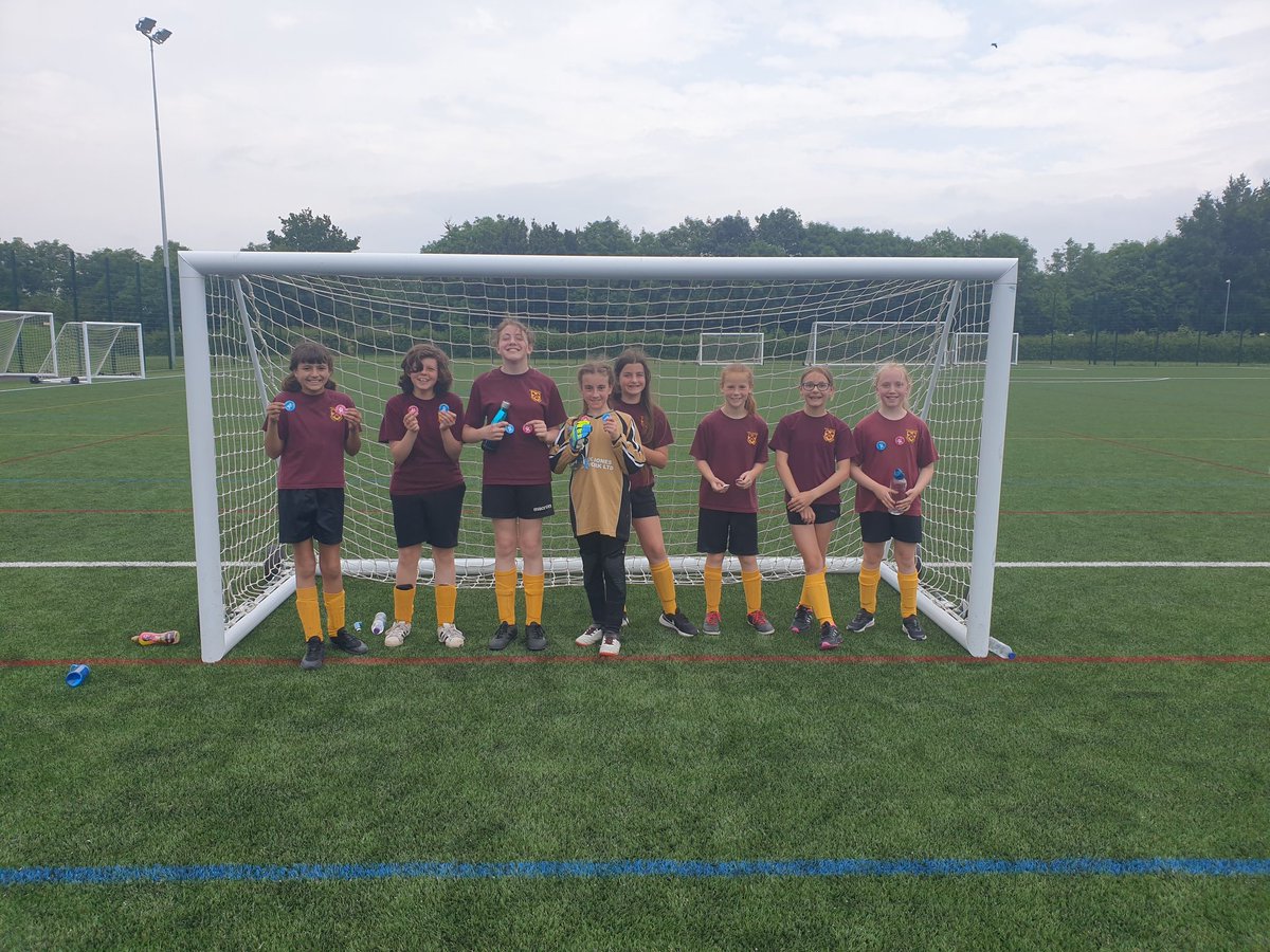 It felt so good to be back 🙌🏻
<a href="/HChichelePE/">Henry Chichele PE</a> are very proud of our year 5&amp;6 girls football team, for showing fantastic determination and teamwork throughout the tournament ⚽️ #thisgirlcan <a href="/YourSchoolGames/">School Games</a> <a href="/Nsport/">Northamptonshire Sport</a>