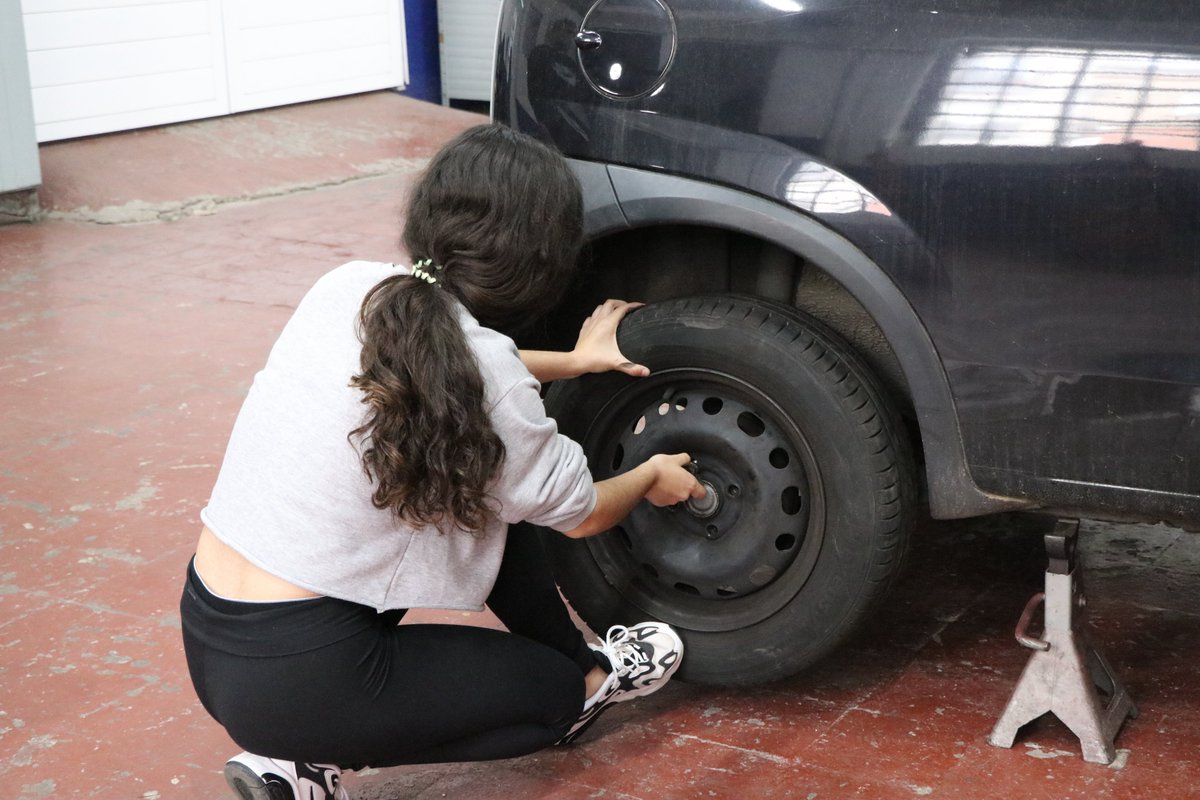 Treball i Empresa tweet media