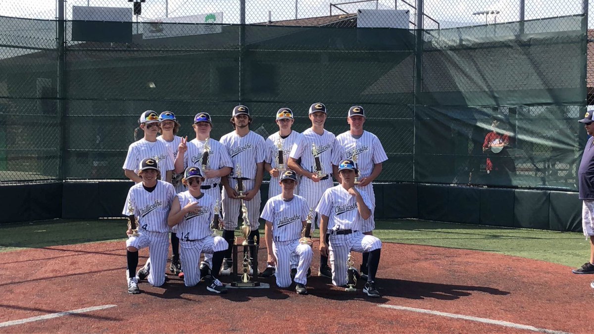 erindiehl31's tweet photo. Losing reveals character……runner ups this weekend, not what we hoped for but my boy still played with everything he had. And left it all on the field.  #lovewatchinghimplay #5 #helovesbaseball #alwaysstaypositive #sportmanshipisimportant https://t.co/UB83RZJQwH