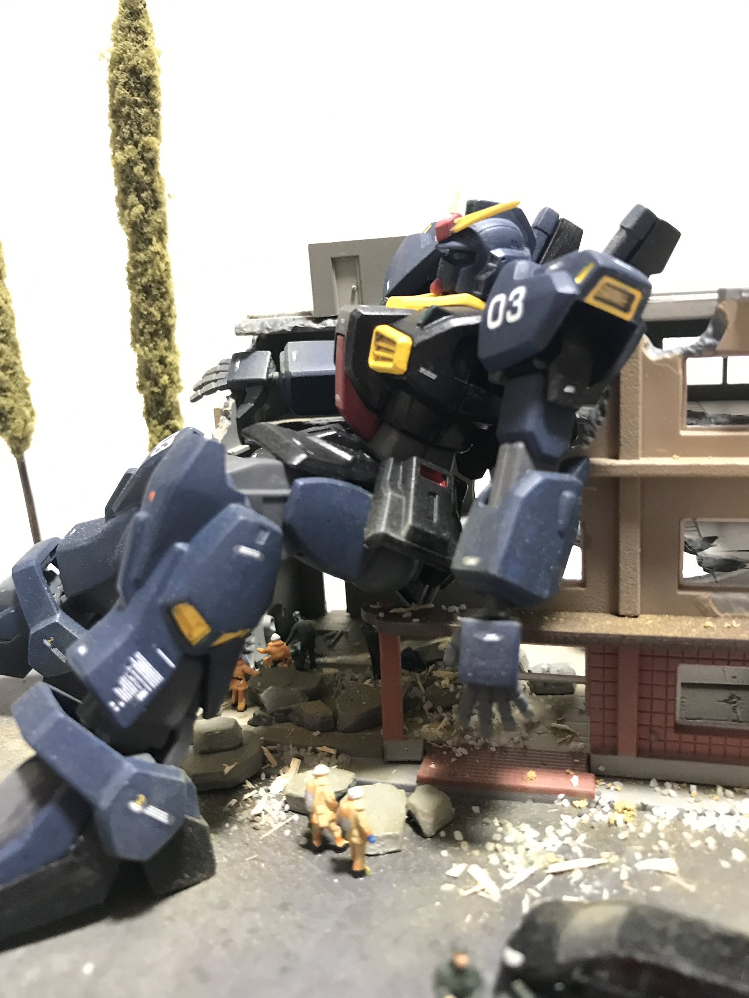 マリポン 筆塗りの宴 機動戦士ｚガンダムから 第一話 黒いガンダムです T Co Kc0juh8egk Twitter