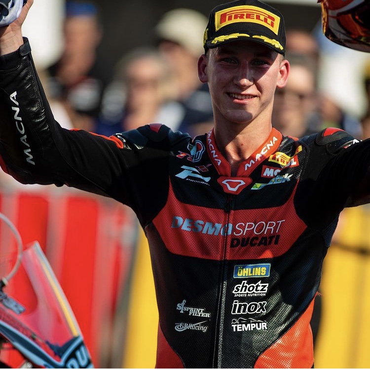 GSE Group (@gse_group) on Twitter photo A HUGE Congratulations to the one and only <a href="/olibayliss1/">oli bayliss</a> from all of us here at #GSE on his maiden #ASBK Superbike win at Hidden Valley over the weekend! ๐๏ธ๐ and for setting a new lap record in the process ๐ฅ
#congratulations #superbike #sponsors #superbikes #win @TroyBaylisstic A HUGE Congratulations to the one and only <a href="/olibayliss1/">oli bayliss</a> from all of us here at #GSE on his maiden #ASBK Superbike win at Hidden Valley over the weekend! ๐๏ธ๐ and for setting a new lap record in the process ๐ฅ
#congratulations #superbike #sponsors #superbikes #win @TroyBaylisstic