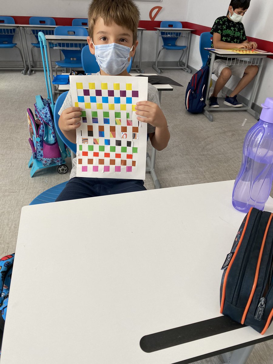 Telafi döneminin ilk gününde kağıttan örgü tekniği ile çalışmalar yaptik.<a href="/ilkay_tandogan/">İlkay Nazlı Tandoğan</a> <a href="/sirinturkcelik/">Şirin Türk Çelik</a> <a href="/Olcayozbey/">Olcay Özbey</a>