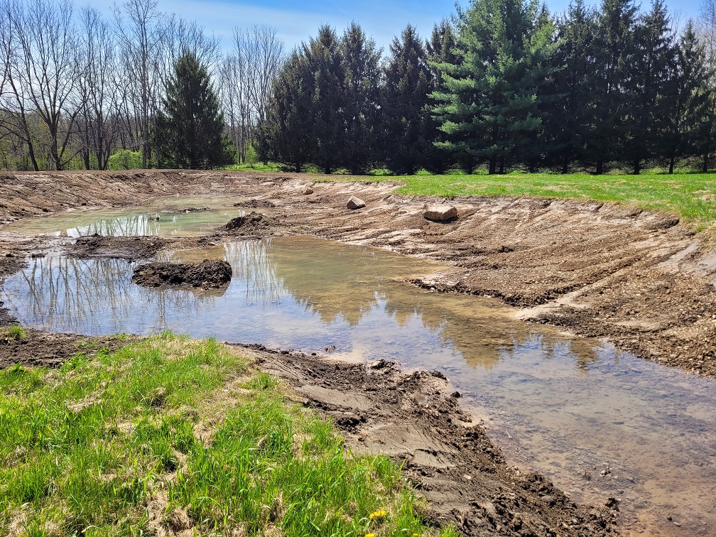DUContario's tweet photo. #TECHTALK: Local contractors literally lay in the groundwork for productive habitat. 🦆 💧
Contractor: BF Environmental Consultants
Images: DUC & Kettle Creek CA
#ducksunlimited #biodiversity #birds #greenjobs #naturalinfrastructure #onenvironment #kettlecreekca #elgincounty https://t.co/aIA69zq0c3
