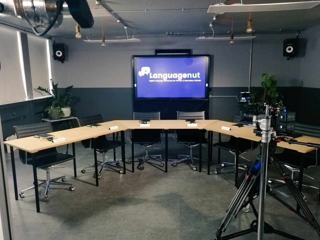languagenut's tweet photo. The set is ready... Now all we need is @RachelHawkes60 @SenoraCT @ValleFdez6 @HelenMyers @HurstHeadSenior and of course David Dimbleby!
#MFLQT #MFLTwitterati #MFLQuestionTime #MFL #Languages #Languagenut https://t.co/fVh7T76l1x