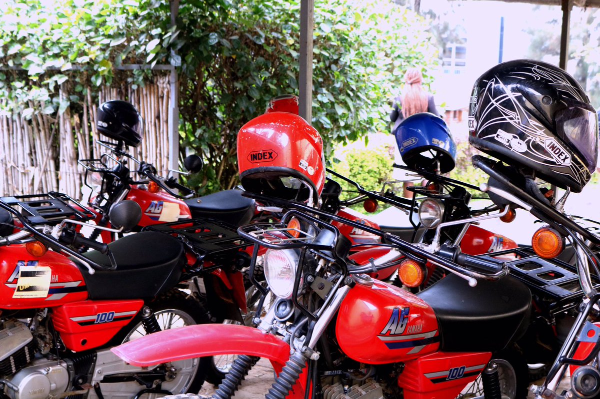 Umuryango #Umuhuza uramenyesha abantu bose bifuza kugura ibikoresho bitandukanye birimo #moto zo mu bwoko bwa #AG100 na #generatorEUROPOWER, ko izabigurisha hakoreshejwe ipiganwa ry'ibiciro mu mabahasha afunze.Gusura ibi bikoresho muzabisanga aho Umuhuza ukorera i Remera.....