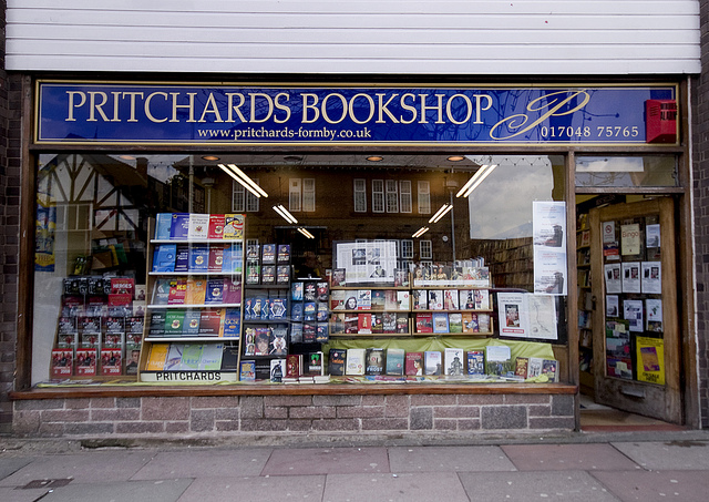 It's #IndependentBookshopWeek so here's a blog about a few independent bookshops you can visit in Liverpool. independent-liverpool.co.uk/blog/6-booksho…