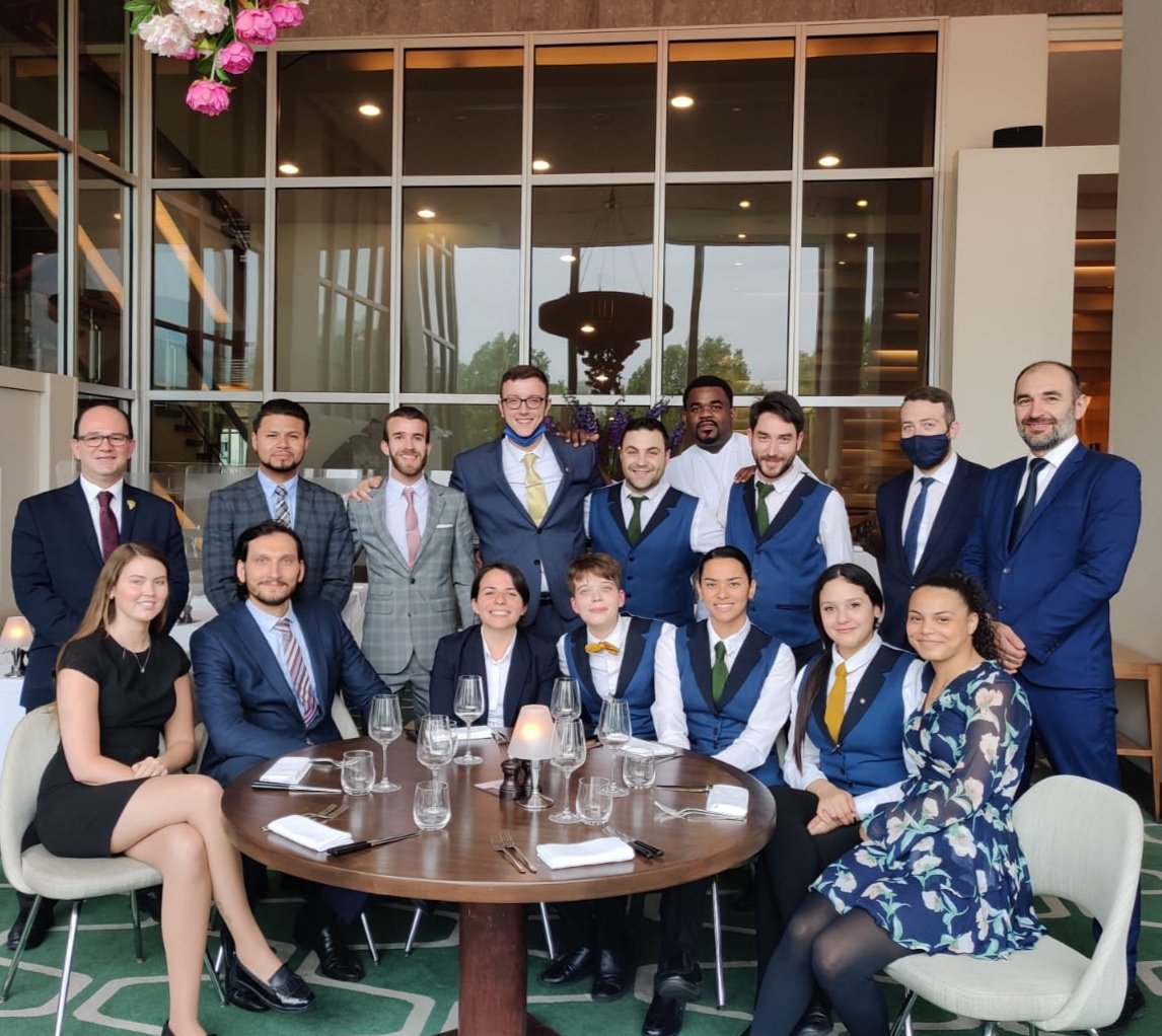 Skylon team rocks <a href="/SkylonSouthbank/">SkylonSouthbank</a> #London #restaurante #winetasting #winelovers #WineDay #winetime #wine #sommelier #skylon