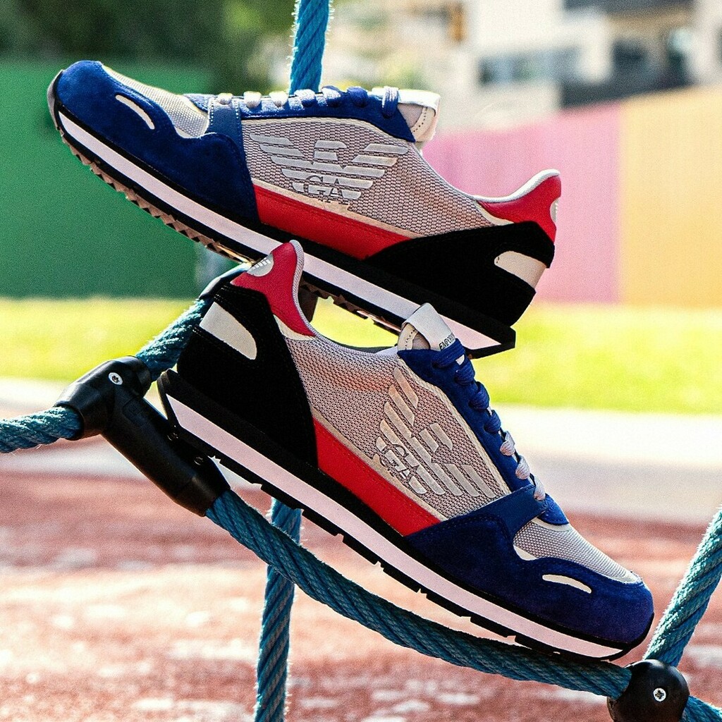 MauriceModa's tweet image. 🤩 Zapatillas Emporio Armani Gris y Azul Royal XM678 😎 🔹 NUEVA COLECCIÓN🔹  Y ahora HASTA un 40% de DESCUENTO en toda la web por nuestro 45 aniversario. #zapatillas #zapatillashombre ##armanı #emporioarmani #sneakers #sneakershoes #sneakerslover #sneak… instagr.am/p/CQYT3VWimjM/