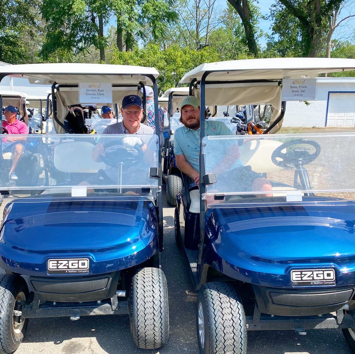 TSCLI's tweet image. Thank you to everyone who made this years #SwingForHope golf outing a hit 🏌🏽‍♂️It was so wonderful to safely see some of our amazing supporters in person and enjoy a day of golf while supporting survivors of abuse! ☀️