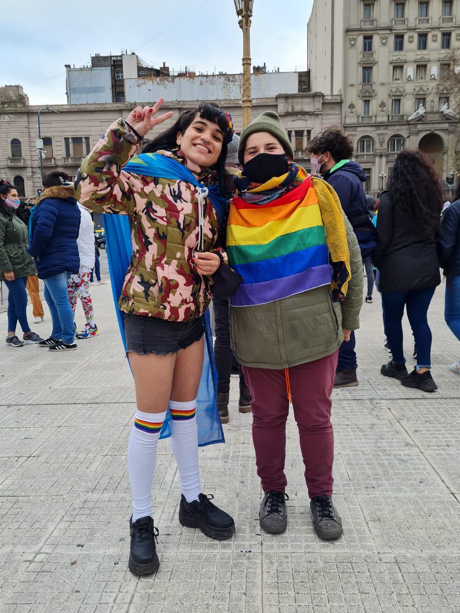 RevistaFurias's tweet photo. #28J Frente al Congreso 🇦🇷
Travestis, trans, desobedientes y autoconvocades. 
Memoria, homenaje y celebración.
#DiaInternacionalDelOrgulloLGBTIQ #Orgullo https://t.co/c7d1QLBGHH