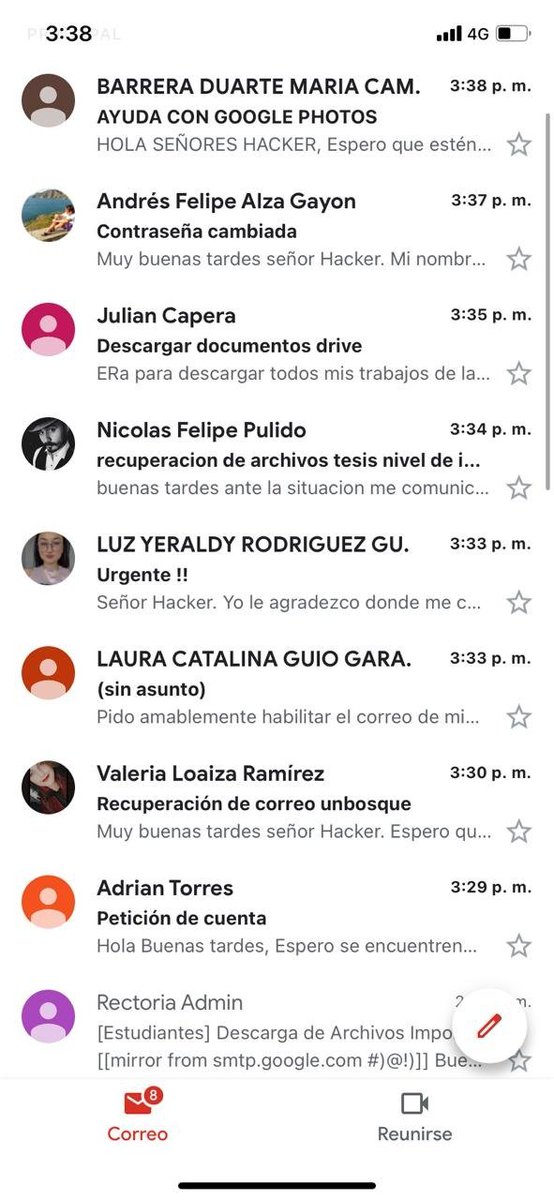 NataliaDeLaV's tweet image. Estudiantes de la Universidad El Bosque pidiéndole favores al Hacker 🙄