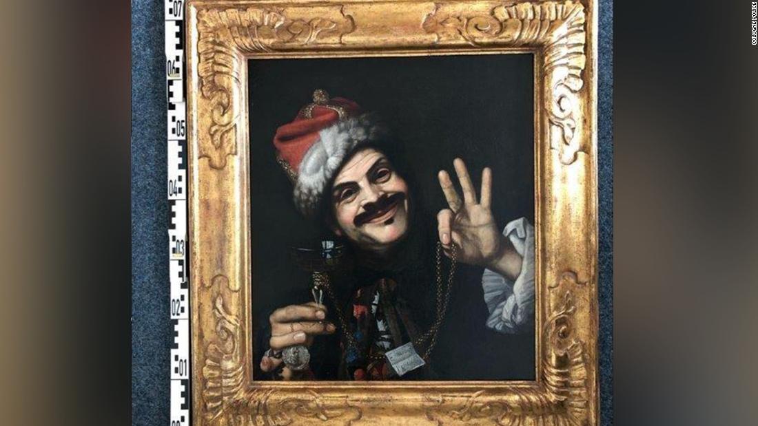 lionandunicorn1's tweet photo. Attention Collectors - remember this story when your friends tease you for dumpster diving! @CNN #galleriacanesso #bellotti #leidencollection @NationalGallery
https://t.co/wxQpQdrQm2 https://t.co/11RTqyHfWz