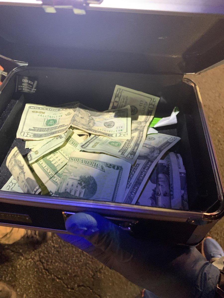 NCNPODPD's tweet image. Known street racing vehicle found parked with a male passed out inside. Along with the arrest, 1 gun, $4,448 in cash, and 1,038G of meth were seized. Joint effort between Speeding/Racing task force and Nights #NCCRT!Continuing @DPDChiefGarcia weeding plan! #KeepingDallasSafe
