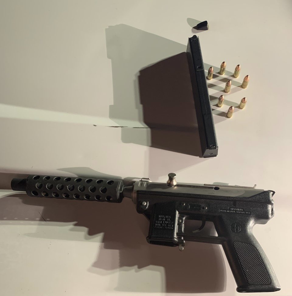 NCNPODPD's tweet image. Known street racing vehicle found parked with a male passed out inside. Along with the arrest, 1 gun, $4,448 in cash, and 1,038G of meth were seized. Joint effort between Speeding/Racing task force and Nights #NCCRT!Continuing @DPDChiefGarcia weeding plan! #KeepingDallasSafe