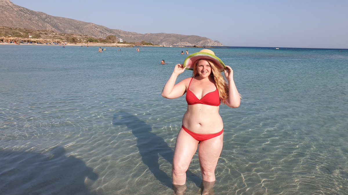 SarahFirework2's tweet photo. Happy Holidays 🌊 mal ein Urlaubsfotochen. 
#curvy #curvylicious #curvymodel #holiday #urlaub #crete #Greece #elafonisibeach https://t.co/rOMgAth9pG