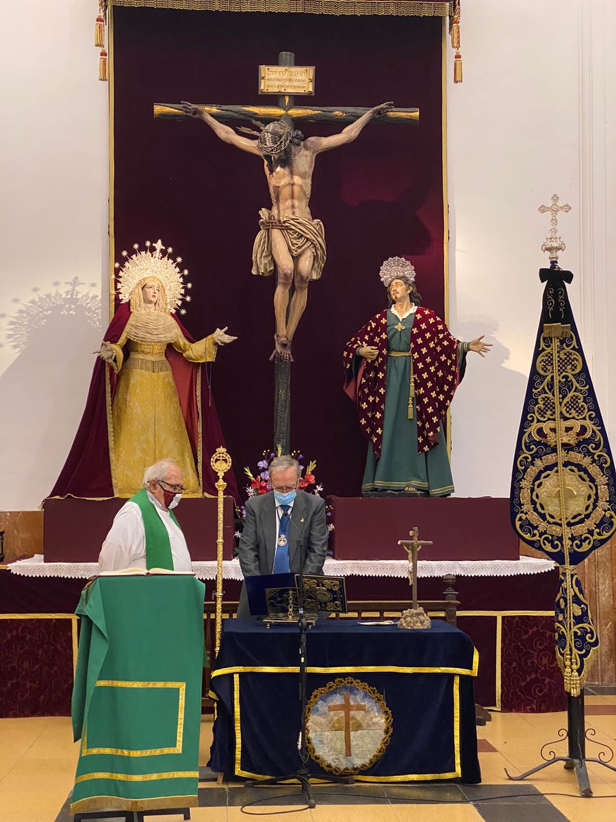 HdadAguasCadiz's tweet photo. En el día de hoy ante Nuestros Venerados Titulares, han tomado posesión los nuevos cargos en la Junta de Gobierno. https://t.co/OXysE9xdbp