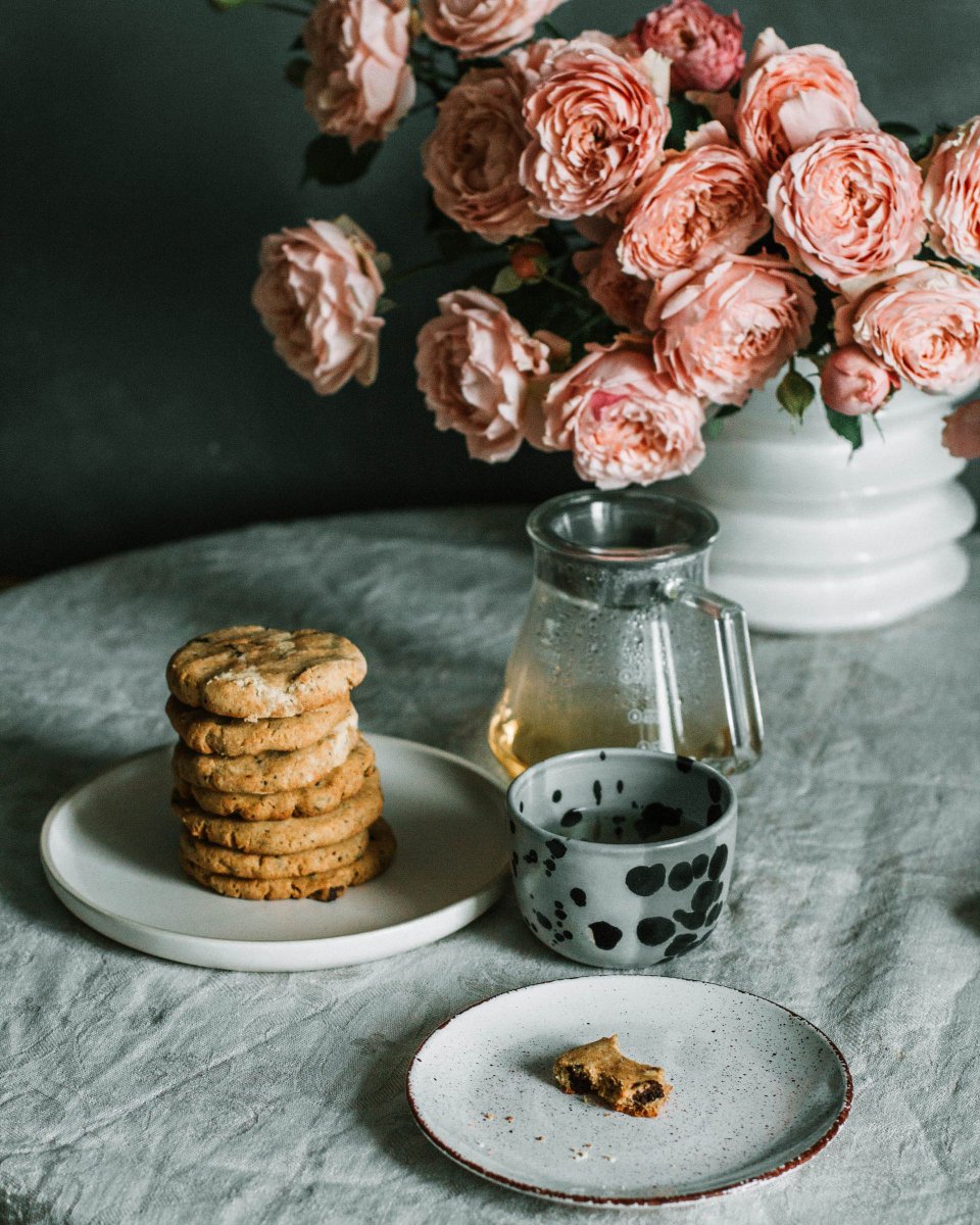 I run on Coffee and Grace.💐☕️

#morningflowers #floral_shots #flora #botany #quintaflowers #instaflower #flowerstarz #flowersofinstagram #floweroftheday #flowerartography #floralstyles #fleuroftheweek #petal_perfection #macroclique #flowerstalking #flowers #flowerlovers