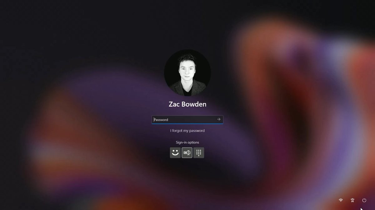 zacbowden's tweet photo. Windows 11 login screen is pretty https://t.co/ZMNf0FeV7d