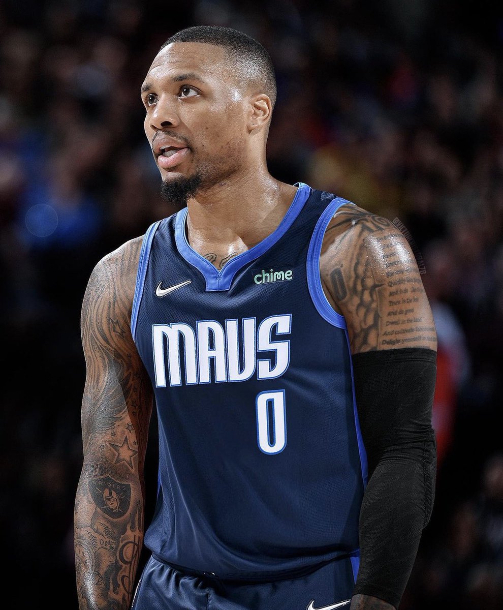 All_Things_Mavs's tweet photo. hey @Dame_Lillard how do you like the Mavs blue on you??

#DameToDallas  #MFFL

(via victorcristobal78 on IG) https://t.co/tLLZ1DrvCL
