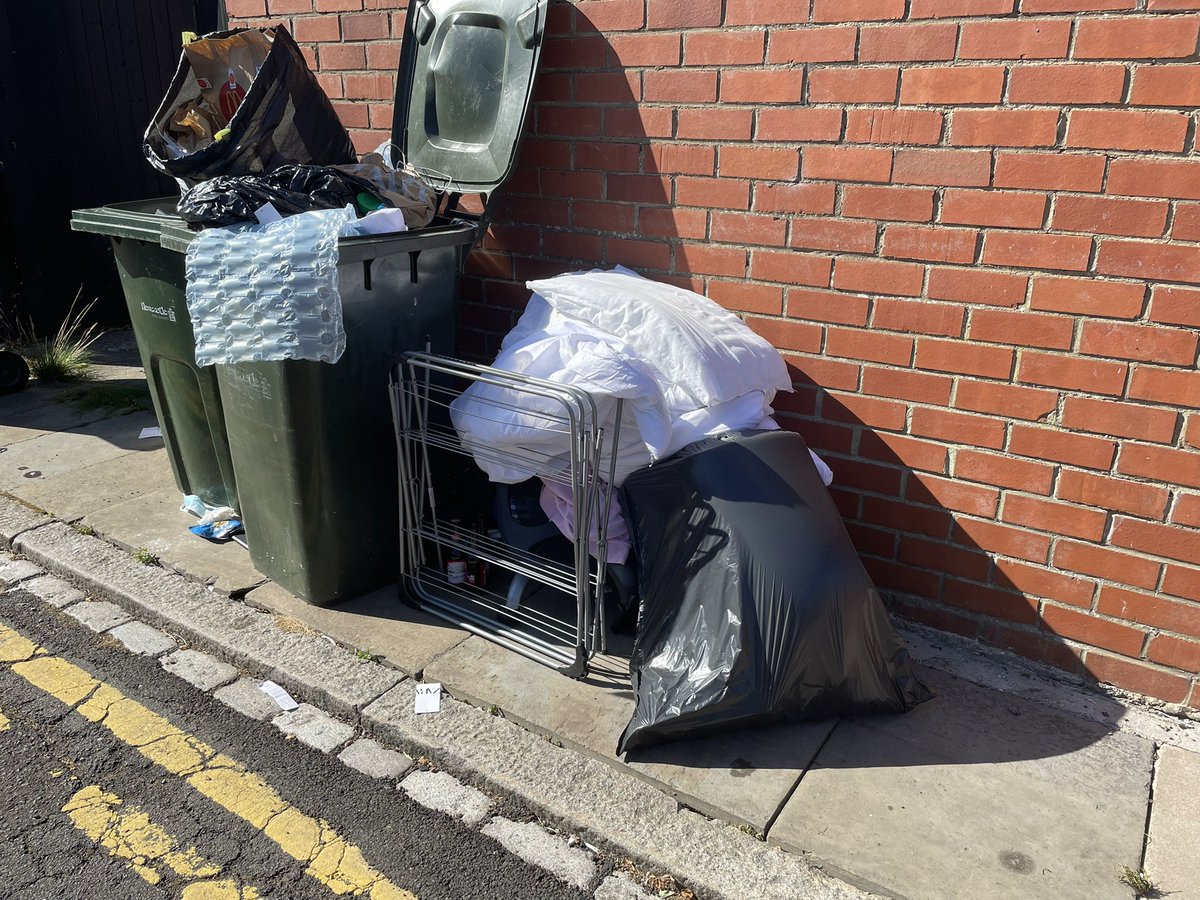 EndASBinJesmond's tweet photo. More student HMO trash in our community. Why should we clean it up?? @JesmondStella @UniofNewcastle, @NorthumbriaUni, @NewcastleCC, @ChronicleLive @NCC_Leader #EndASBinJesmond #RewildingJesmond #StudentSlums #myNCLpics https://t.co/KRaFskcNZ0