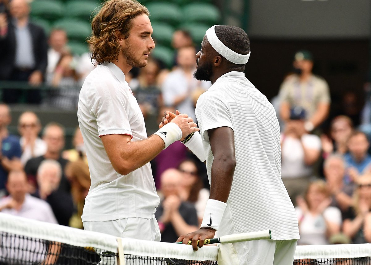 StarSportsIndia's tweet photo. 🚨UPSET ALERT 🚨

Stefanos Tsitsipas is OUT of #Wimbledon 21 😳

How many of you saw an upset coming on Day 1?

#GreatnessResumes https://t.co/kUGapOTNu2