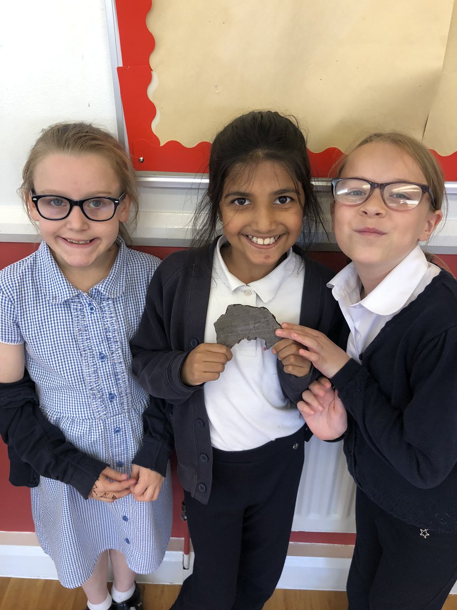 KPenarski's tweet photo. Smiles all round today for our first day of Space Week… VR Headsets and holding a real Meteorite 🤩👨‍🚀 👩‍🚀 🚀 ✨ 🌍 #spaceweek #lovescience #memories https://t.co/KgQ7rQ3361