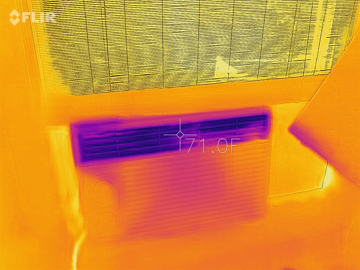 flir's tweet photo. Another blistering hot day in the Pacific Northwest! We're trying our best to stay cool. Be safe out there! #FLIRONE #FLIR #ThermalCamera https://t.co/VE79DvsRuU
