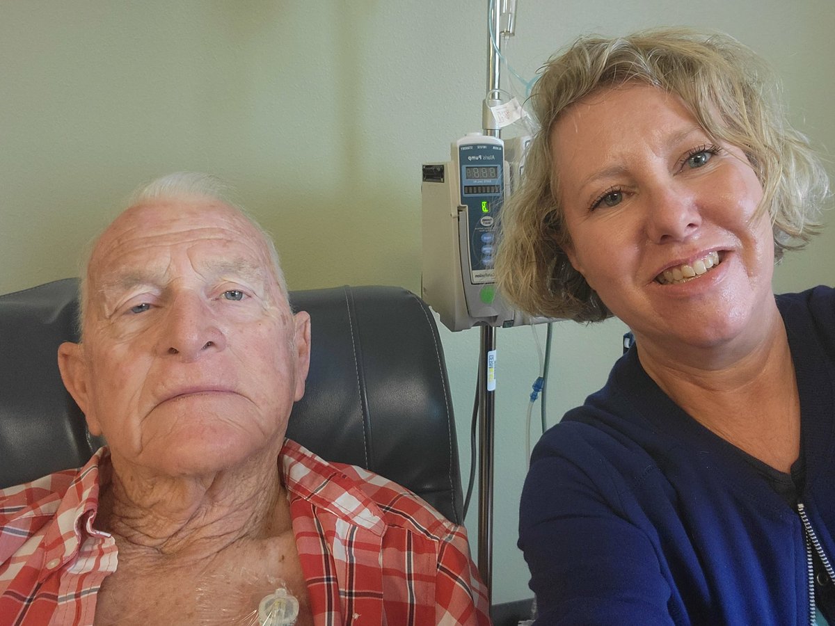NickellKim's tweet photo. Hanging with my dad. Round 5 of 6 #chemotherapy. #AlmostDone https://t.co/PYIVDgMaql