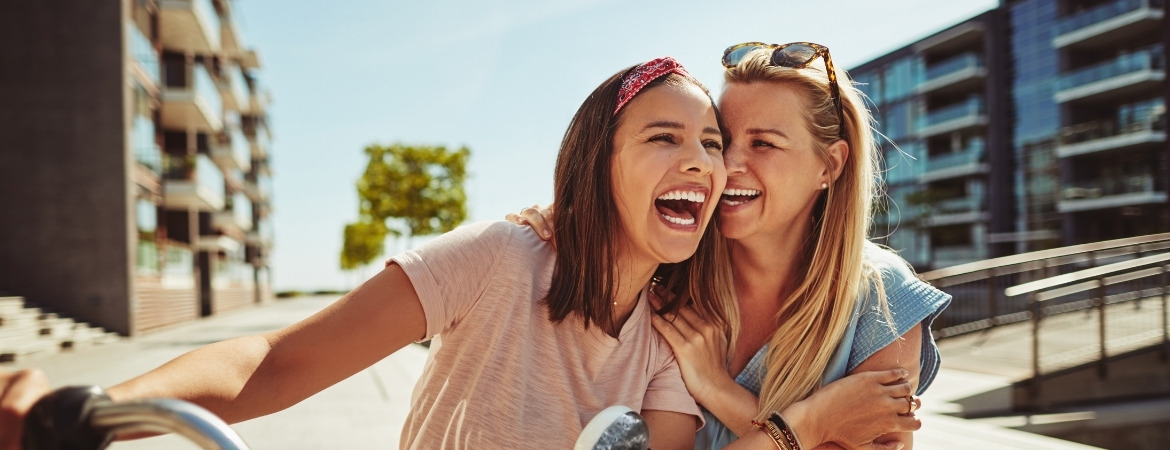 GenerousWife's tweet photo. 10 things to be rich in other than money https://t.co/Z2VfSDHf9o ◄ You can start working on these anytime. via @FIREyourownway https://t.co/TPKPTRdxlW