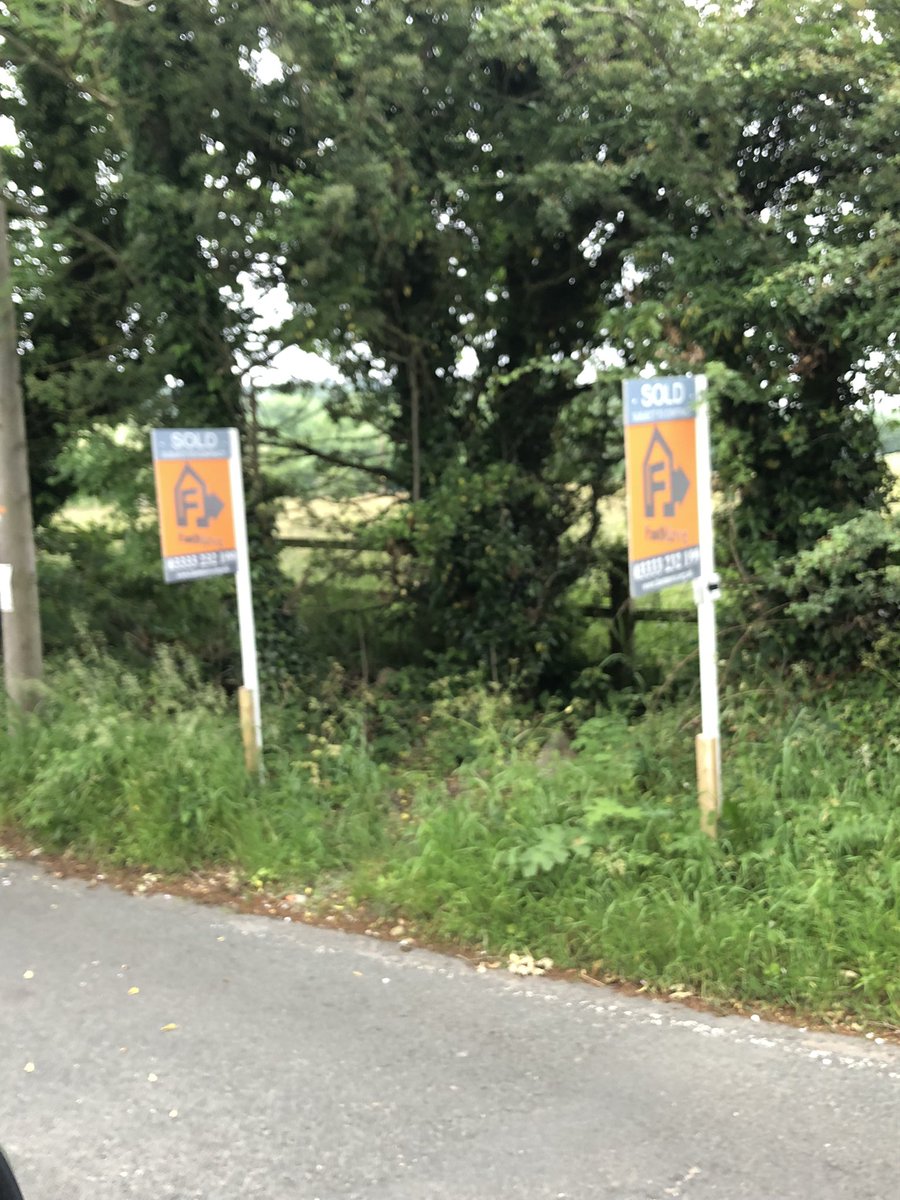 FastMoveUK's tweet image. Always go with your neighbours recommendation. #thetakeover #fastmove #estateagents #Neighbours #advice