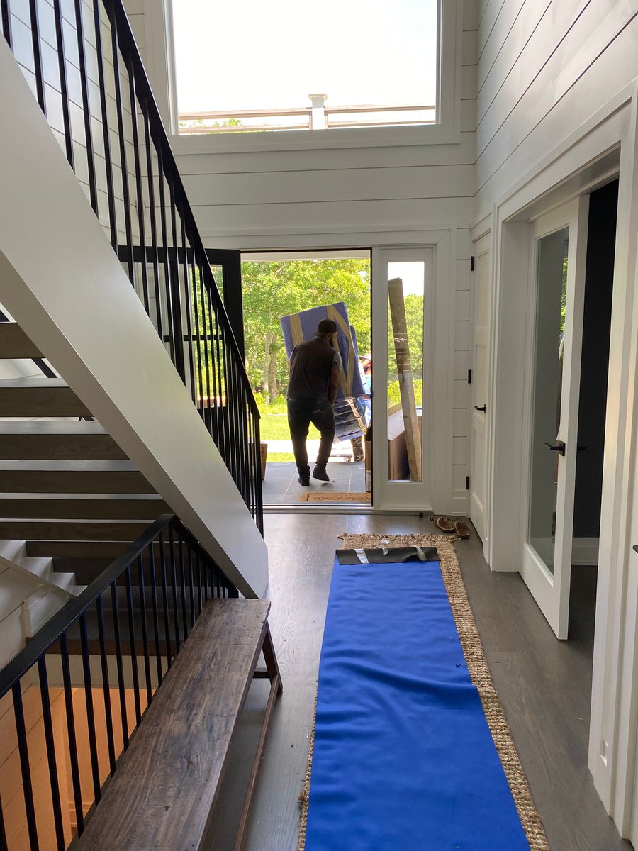 themovingdr's tweet image. Does YOUR home mover lay out the red carpet.. for your carpet?
#homemovers #professionalmoving #nymovingcompany #nyc #nycmovers #nationwidemovers