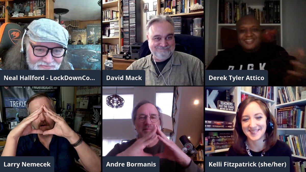 LockDownCon's tweet image. Smiles from our Saturday panels, pt. 1