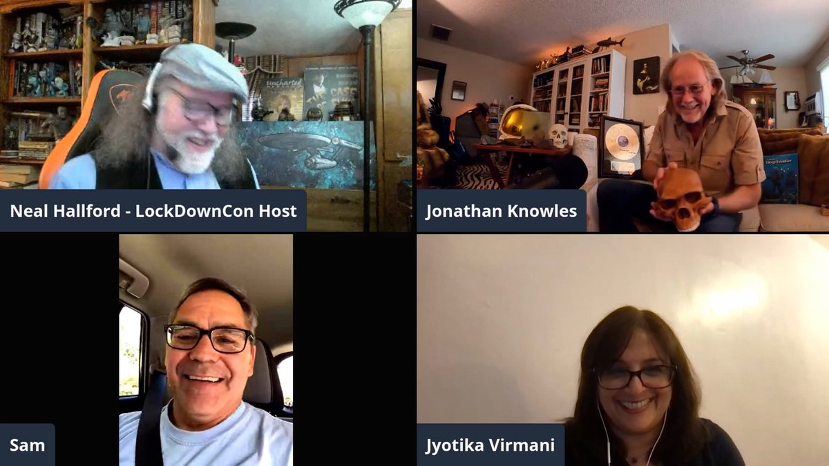 LockDownCon's tweet image. More Saturday Smiles from our panels