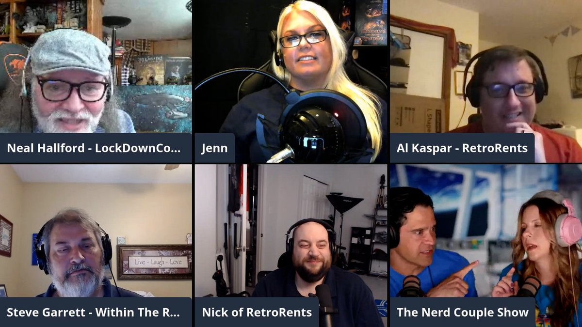 LockDownCon's tweet image. More Saturday Smiles from our panels