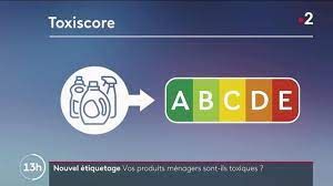 droitdelacom's tweet photo. #affichage : dès 2022, un #toxiscore devrait permettre d'améliorer l'information sur les #produitsMenagers https://t.co/ObCqPII2fk https://t.co/H8U77TpLLW