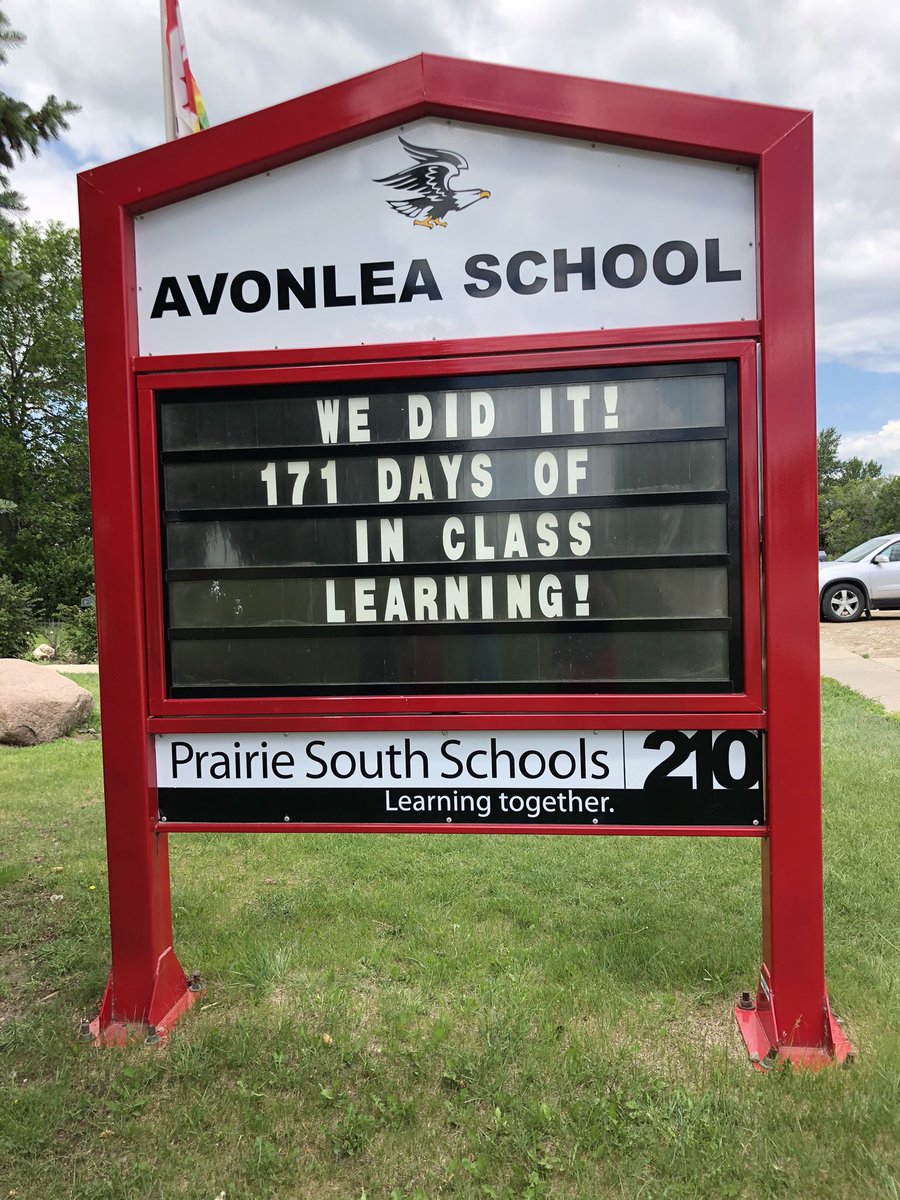 AvonleaSchool's tweet photo. That’s a wrap! Have a wonderful summer, everyone! #171days #wedidit #learningtogether @PrairieSouth https://t.co/yB5vttWQQS